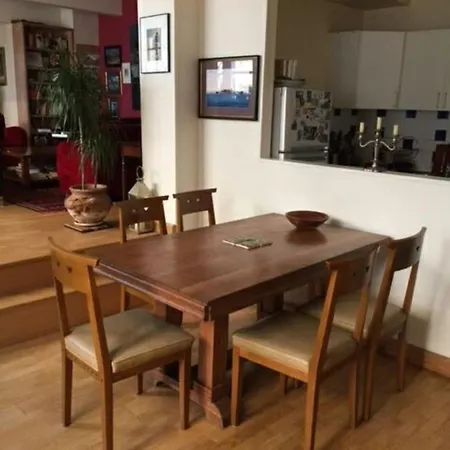 Guestready - Bright And Spacious Duplex In The Heart Of Paris Daire Paris